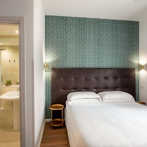 Camera con letto king size